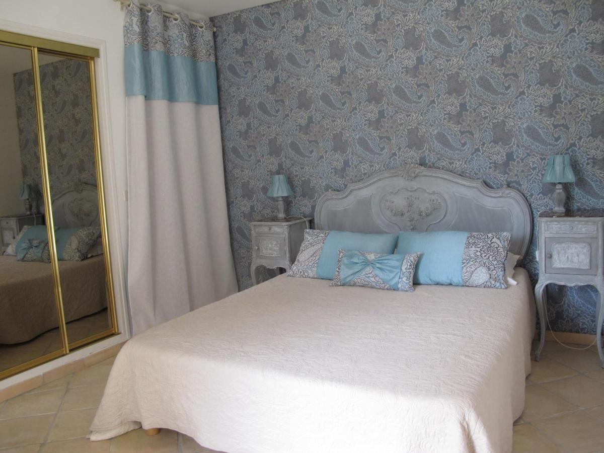 L'Oustau De Bigatie Bed & Breakfast Lambesc Exterior foto