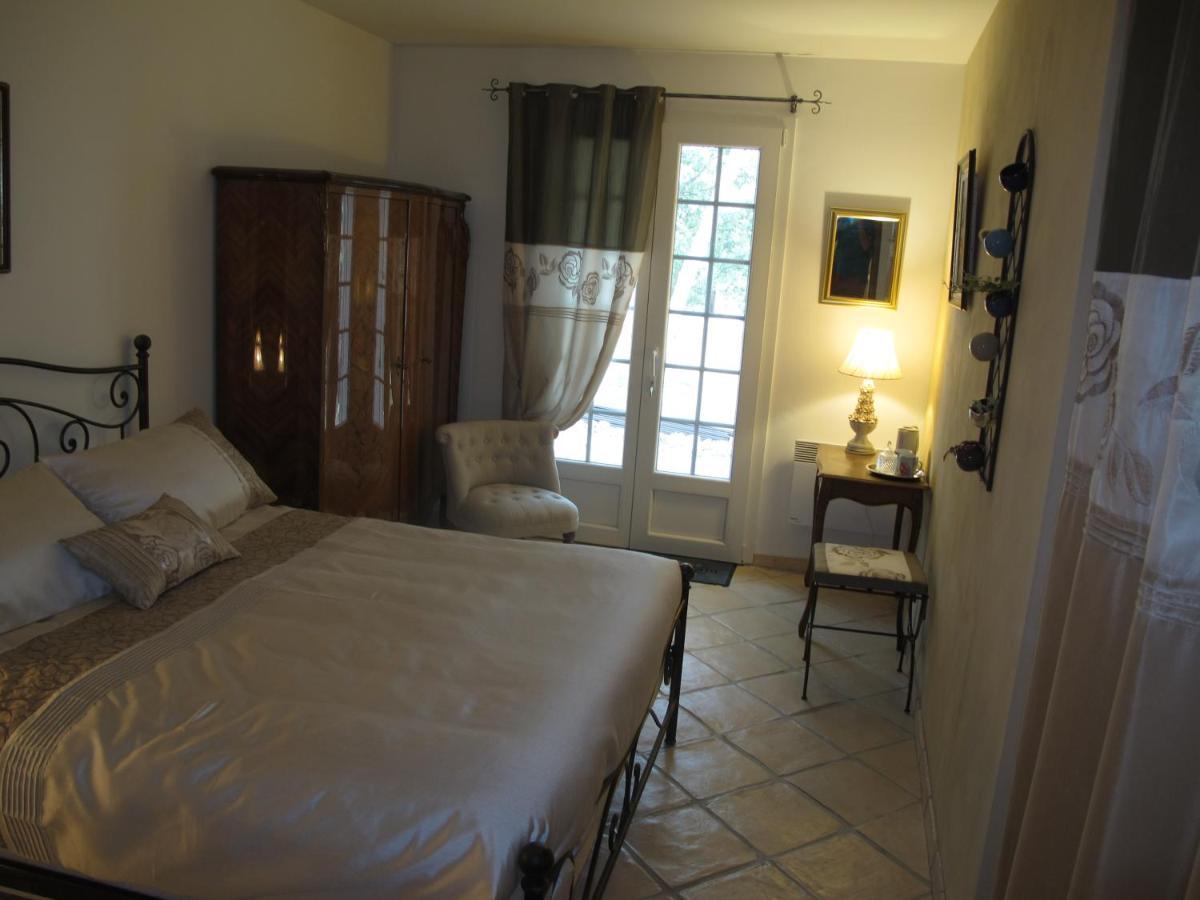 L'Oustau De Bigatie Bed & Breakfast Lambesc Exterior foto